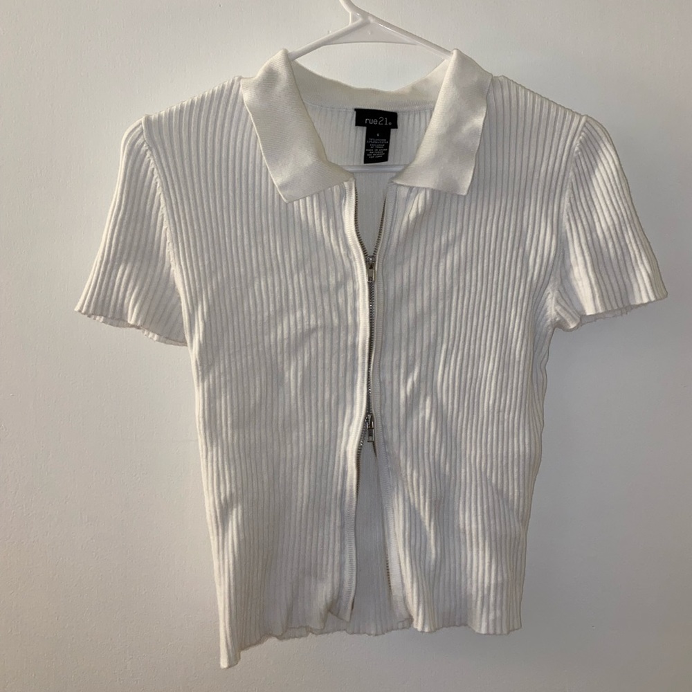 Rue21 white zip up top